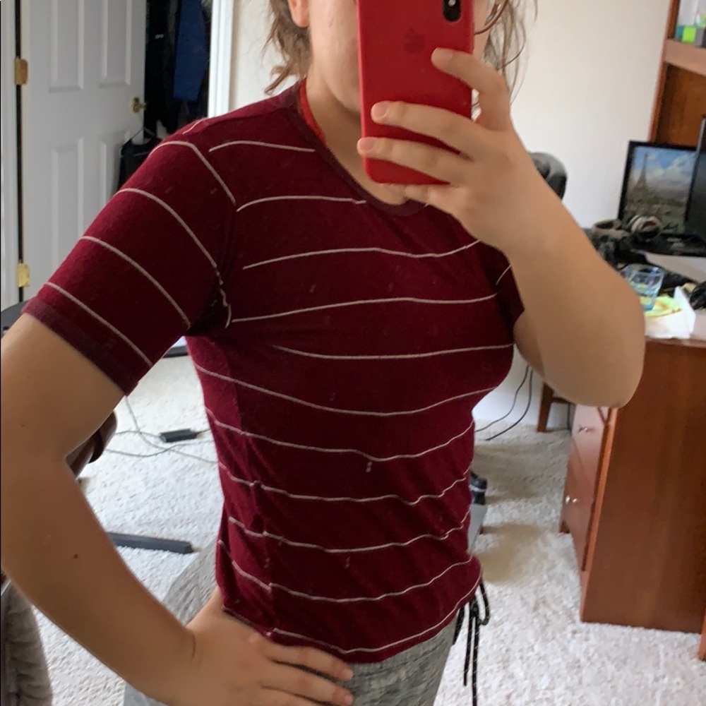 brandy maroon and white striped t shirt